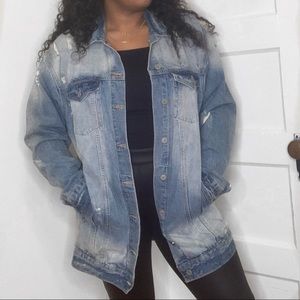 LONG, DISTRESSED JEAN JACKET